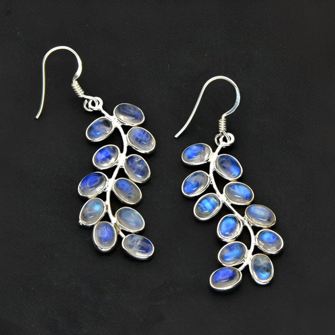 Drop Earrings with Leaves in Moonstone Look