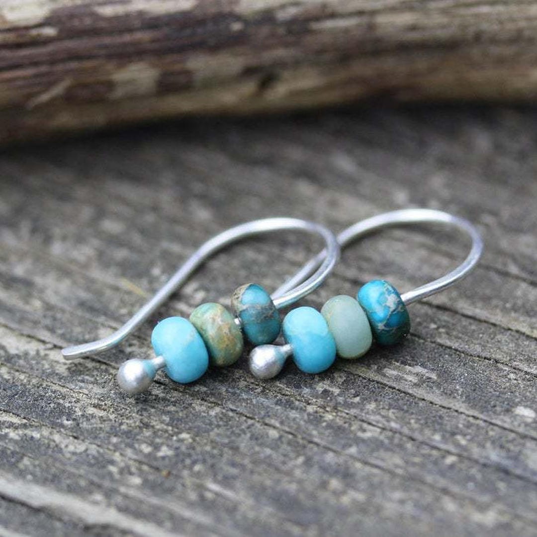Drop Earrings with Stones in Turquoise