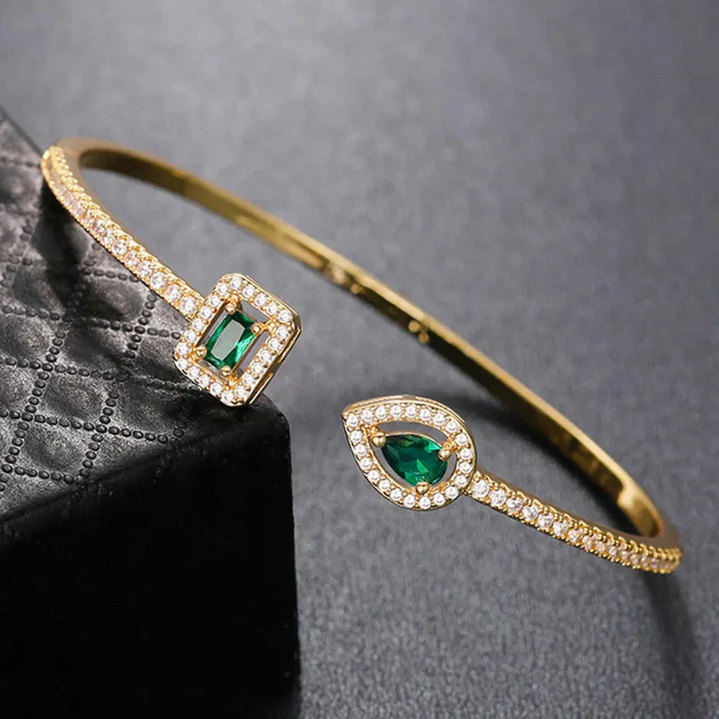 Claudia Bracelet with Emerald Green Stone