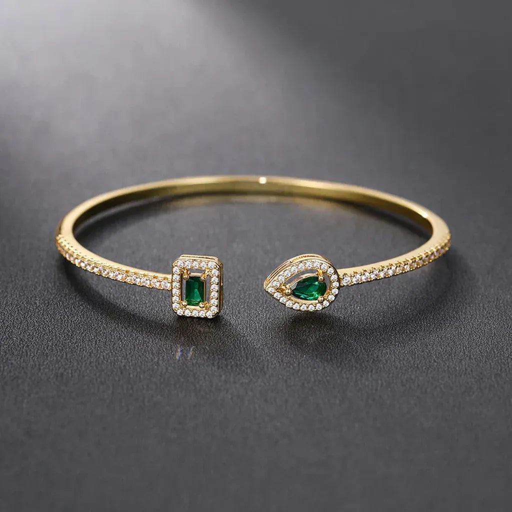 Claudia Bracelet with Emerald Green Stone