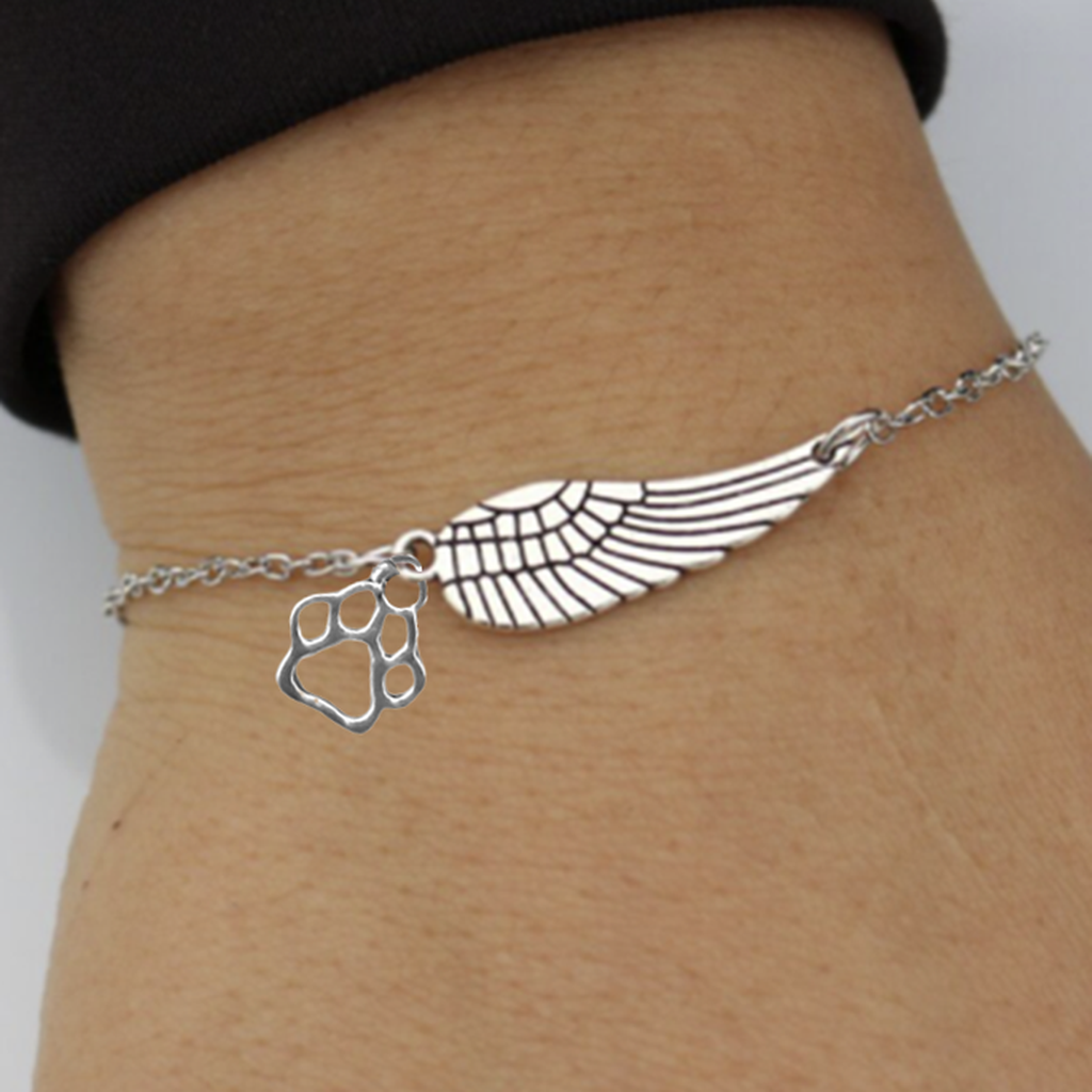 Memorial Bracelet in White Gold with Angel Wing