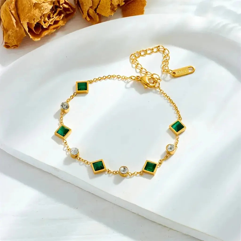Karolina Bracelet with Emerald Green Stone