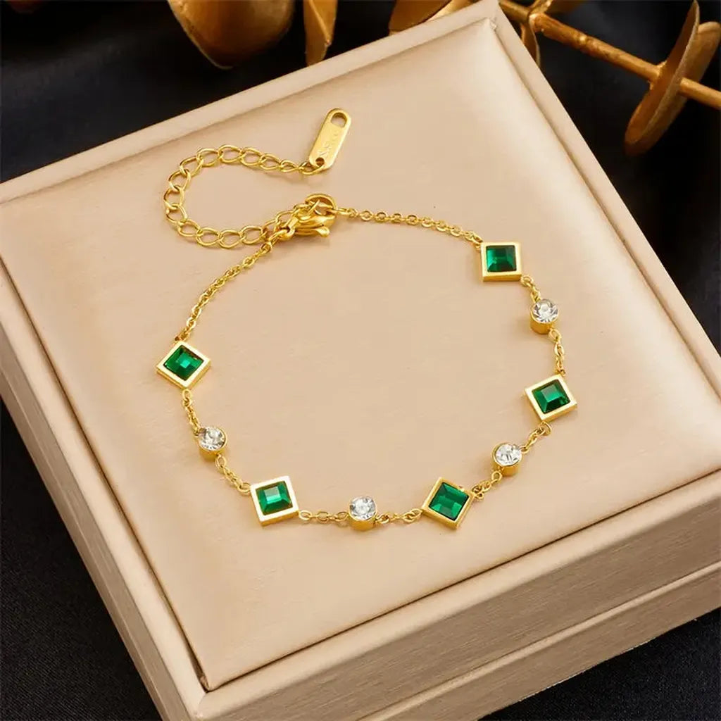 Karolina Bracelet with Emerald Green Stone