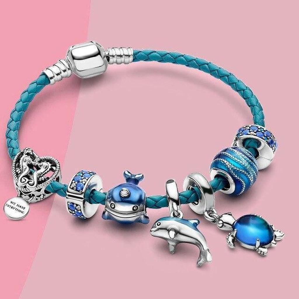Bracelet “Ocean” with Pendants in Leather and White Gold