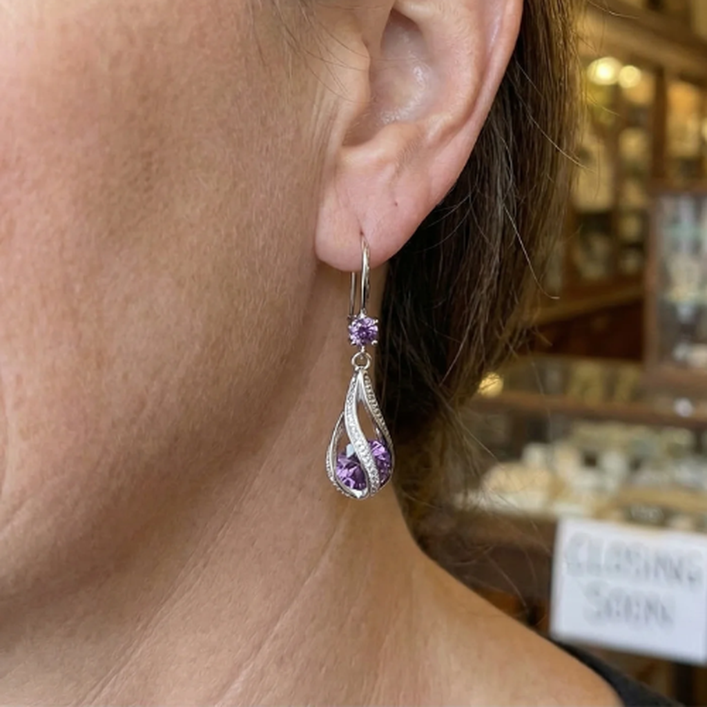 Calithra Lumen Earrings with Twist | White Gold