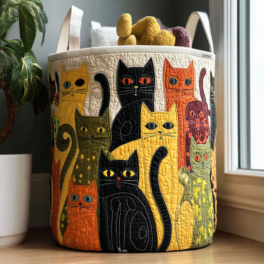 Quilted Laundry Basket in Cat Shape