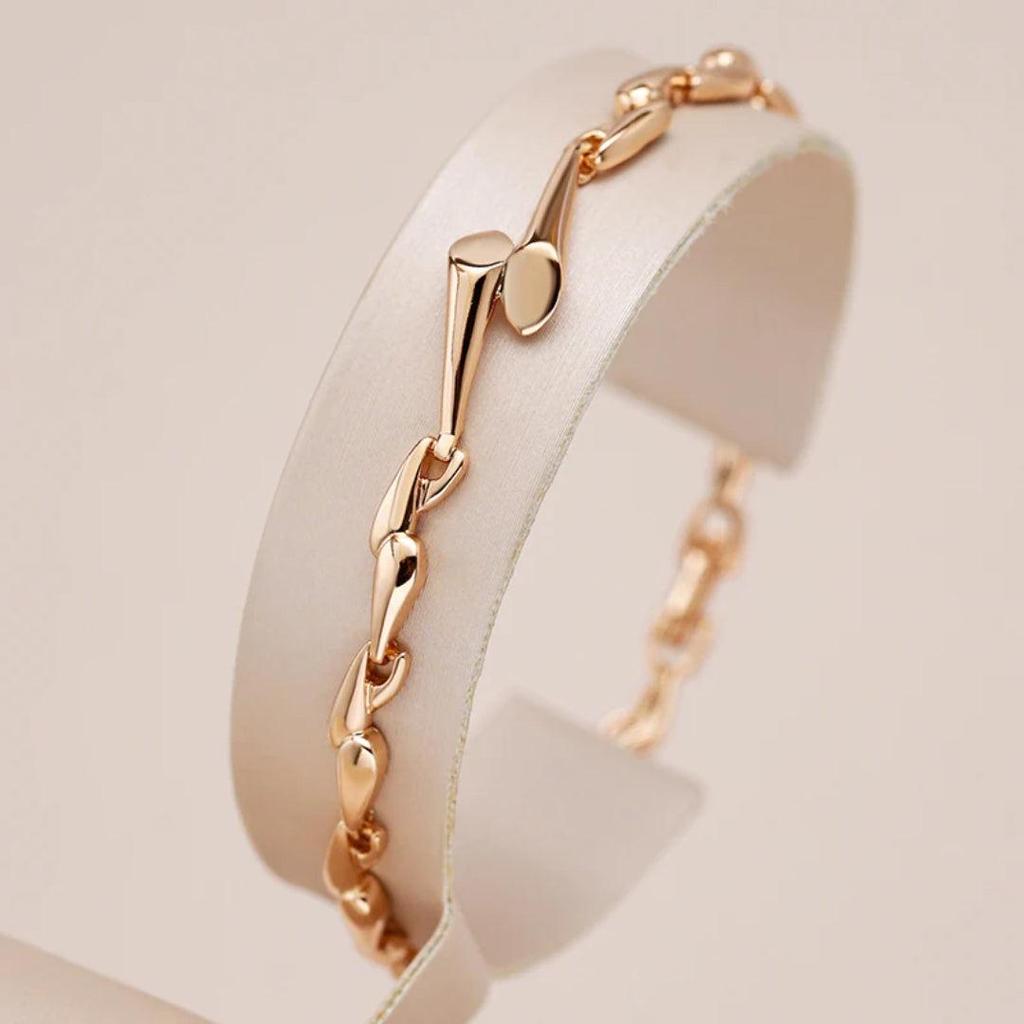 Elegant Gold Bracelet