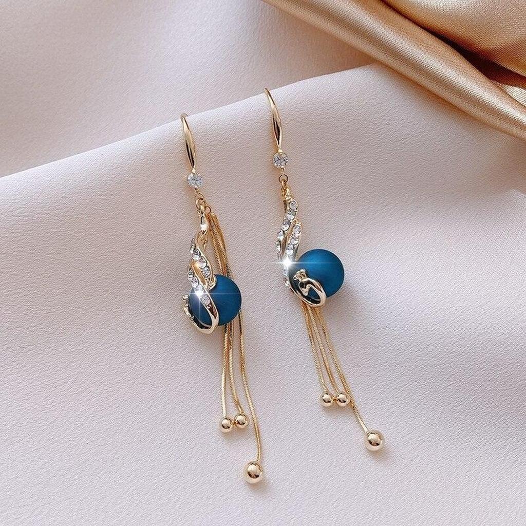 Festive Earrings with Daisies