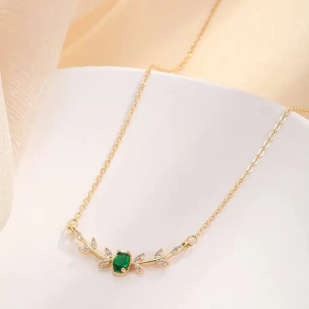 Necklace “Amira Valmorin”