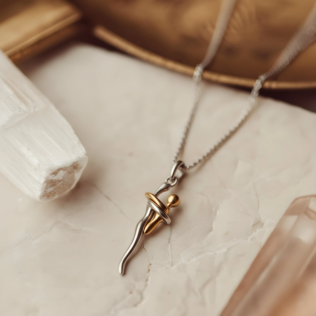 Necklace “Infinite Embrace”