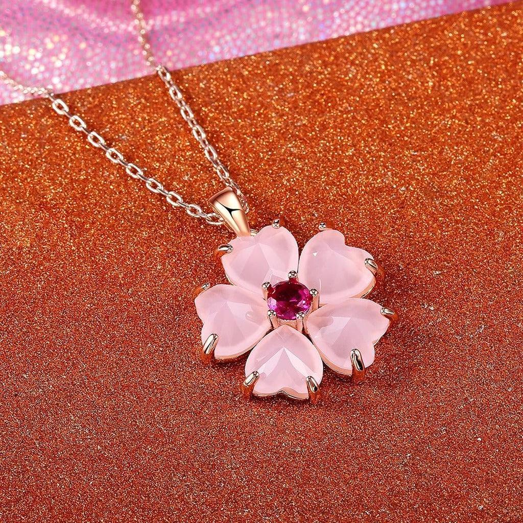 Necklace with Flower in Gold and Pink