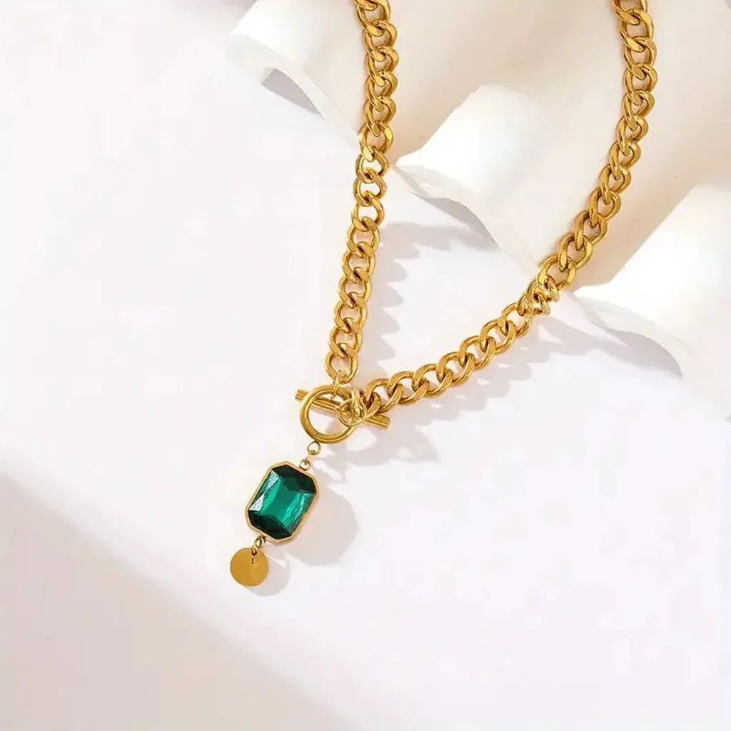 Necklace with Large Emerald Pendant | Gold