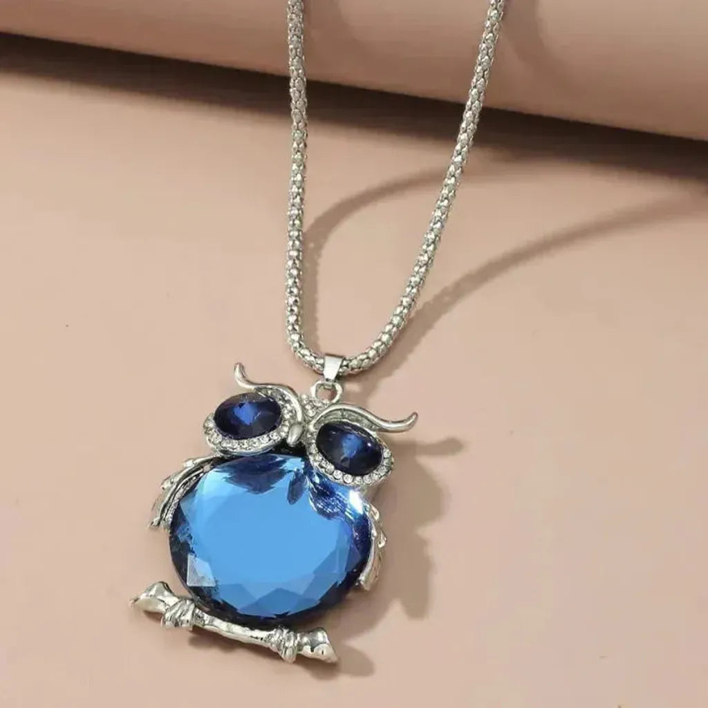 Necklace with Butterfly in Moonstone