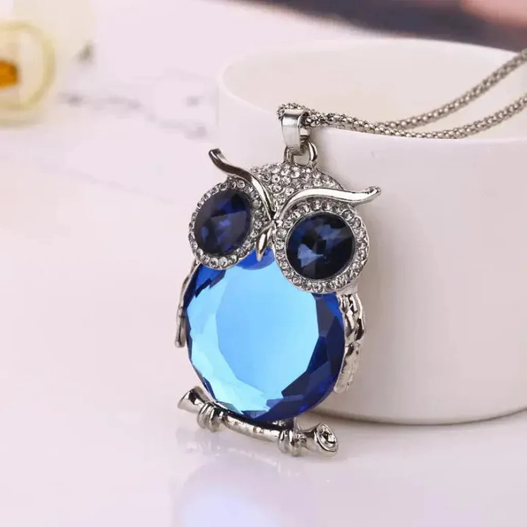 Necklace with Butterfly in Moonstone