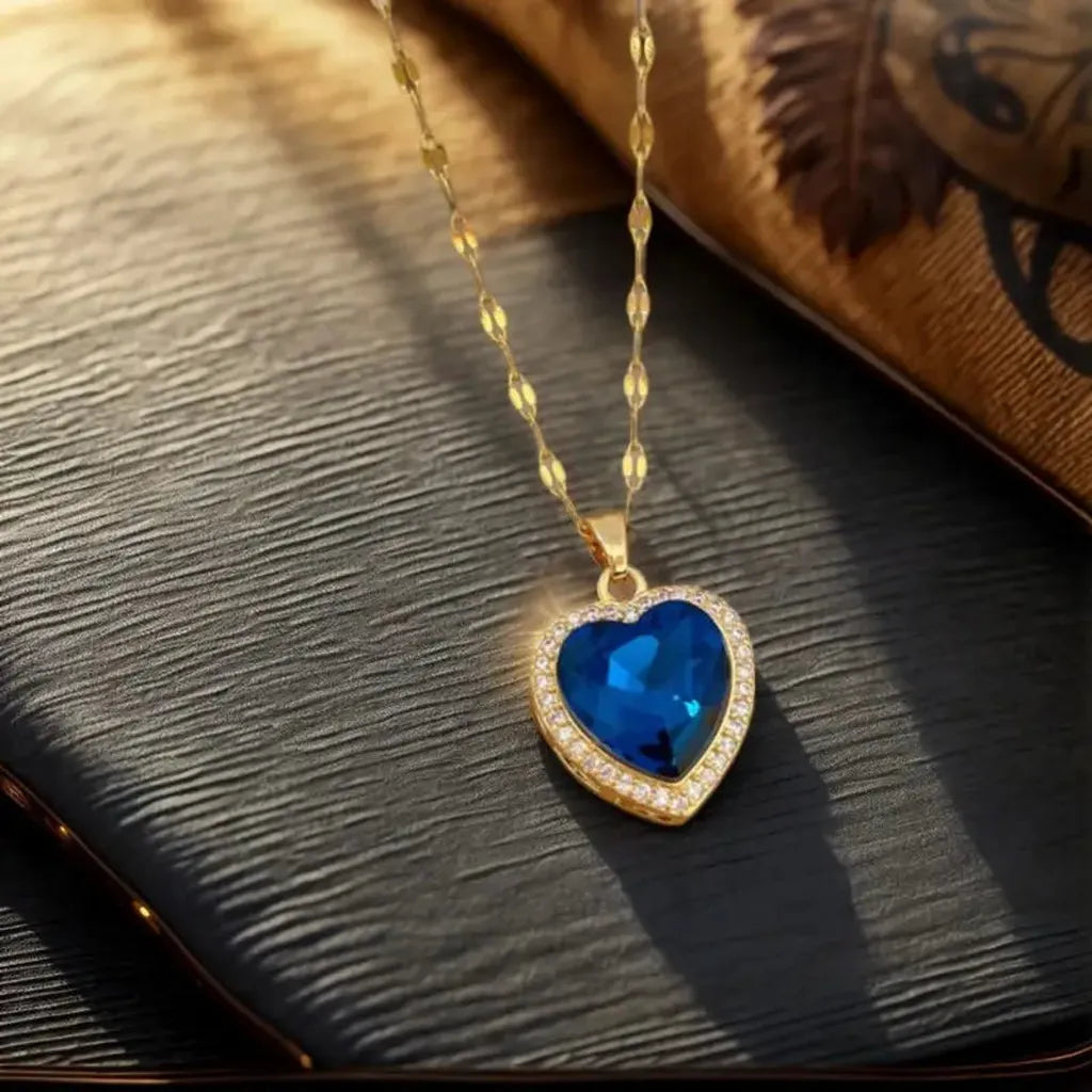 Jaselle Vireyne Necklace | Gold