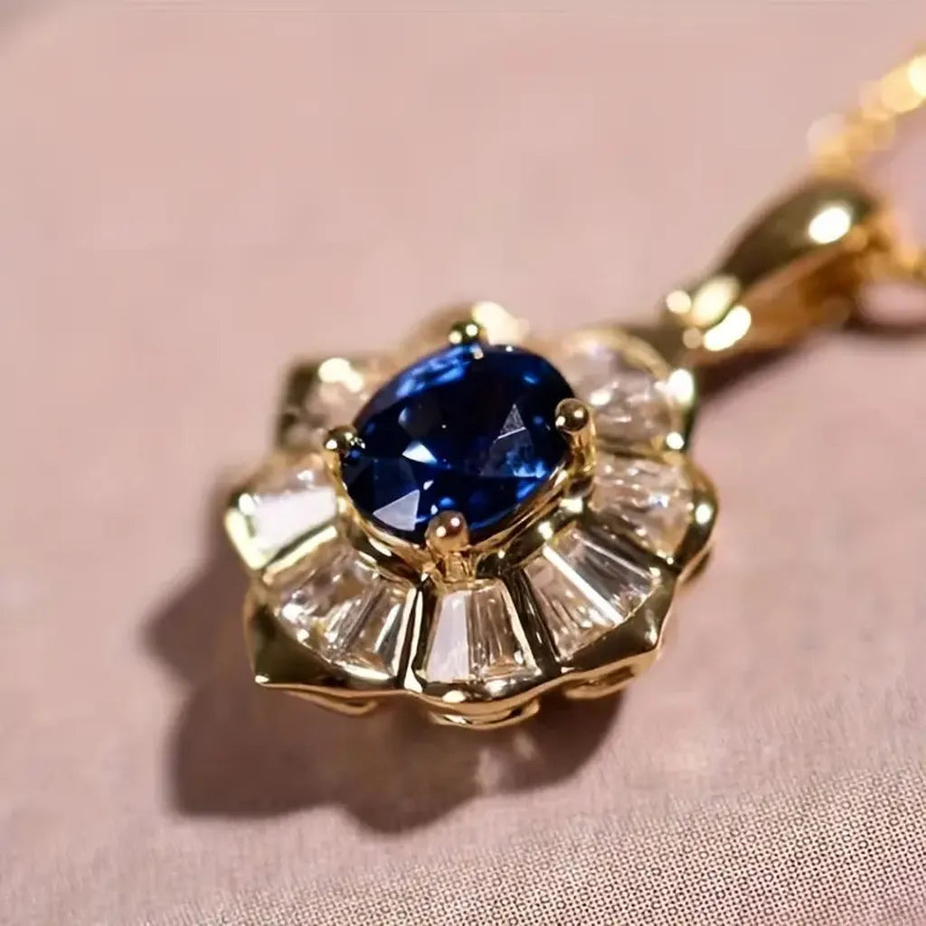 Kavella Noctazure Necklace | Gold
