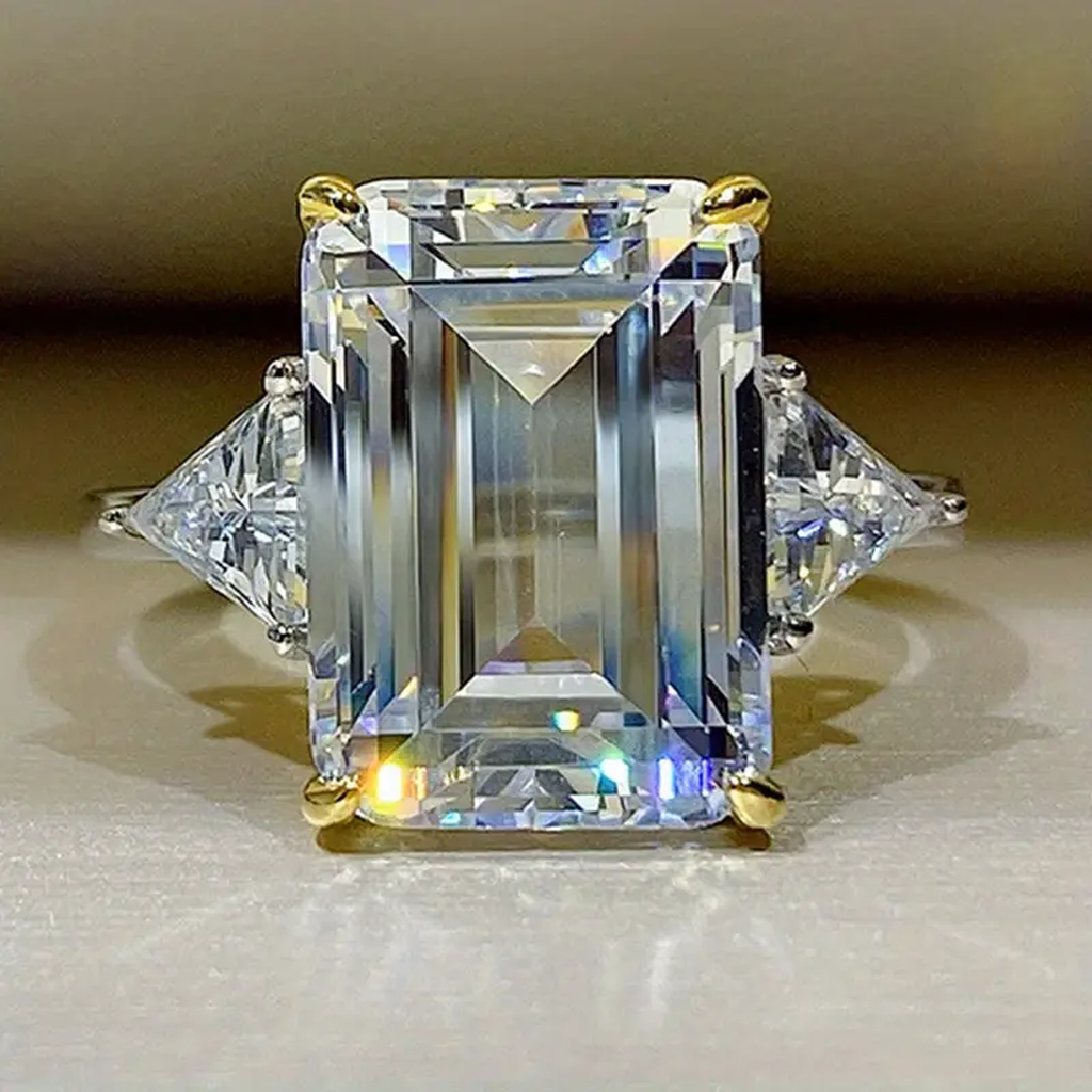 Ring “Queen”