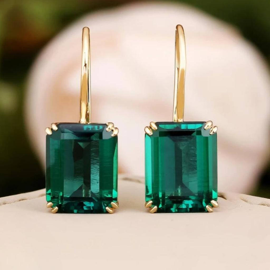 Mila Earrings with Emerald Green Stone