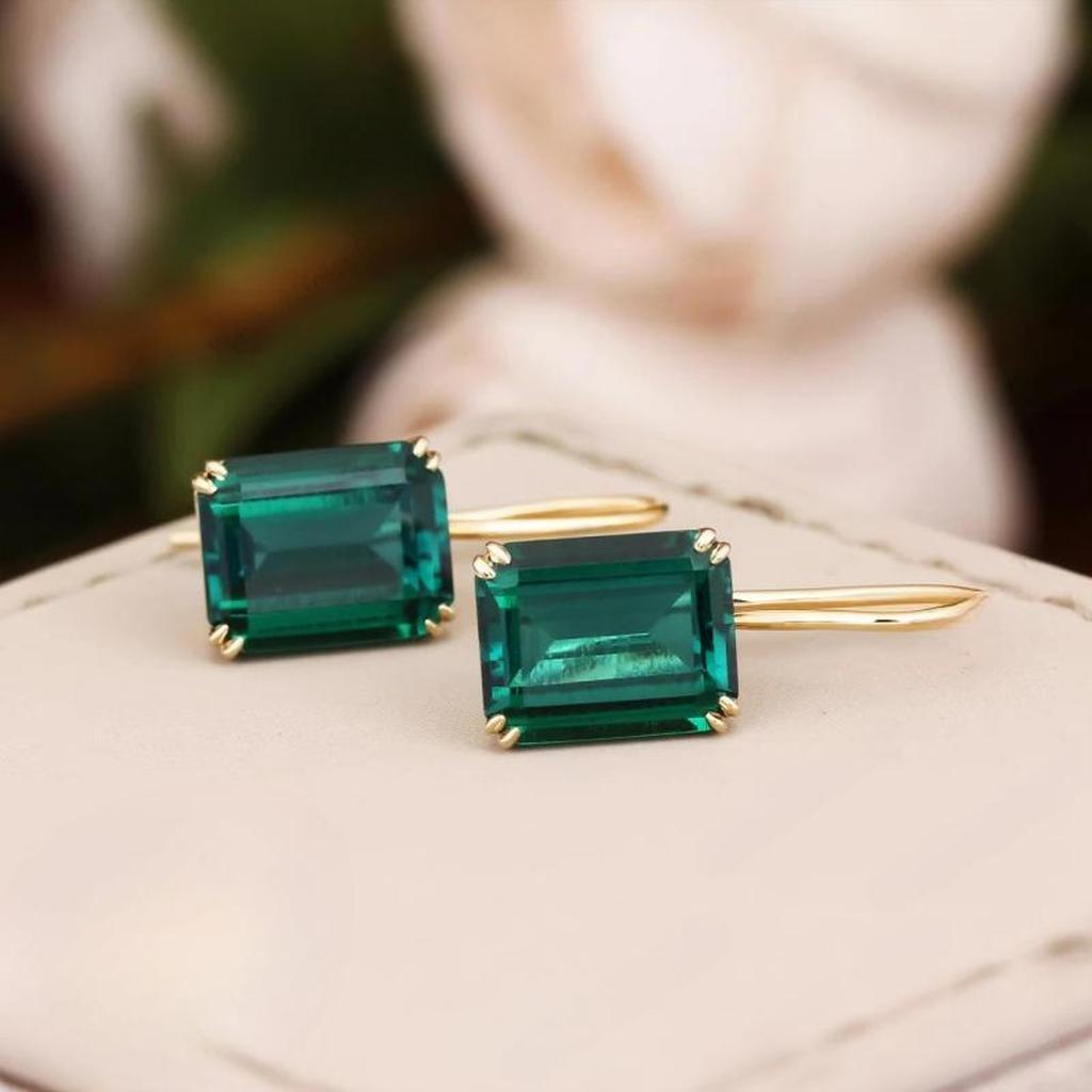 Mila Earrings with Emerald Green Stone