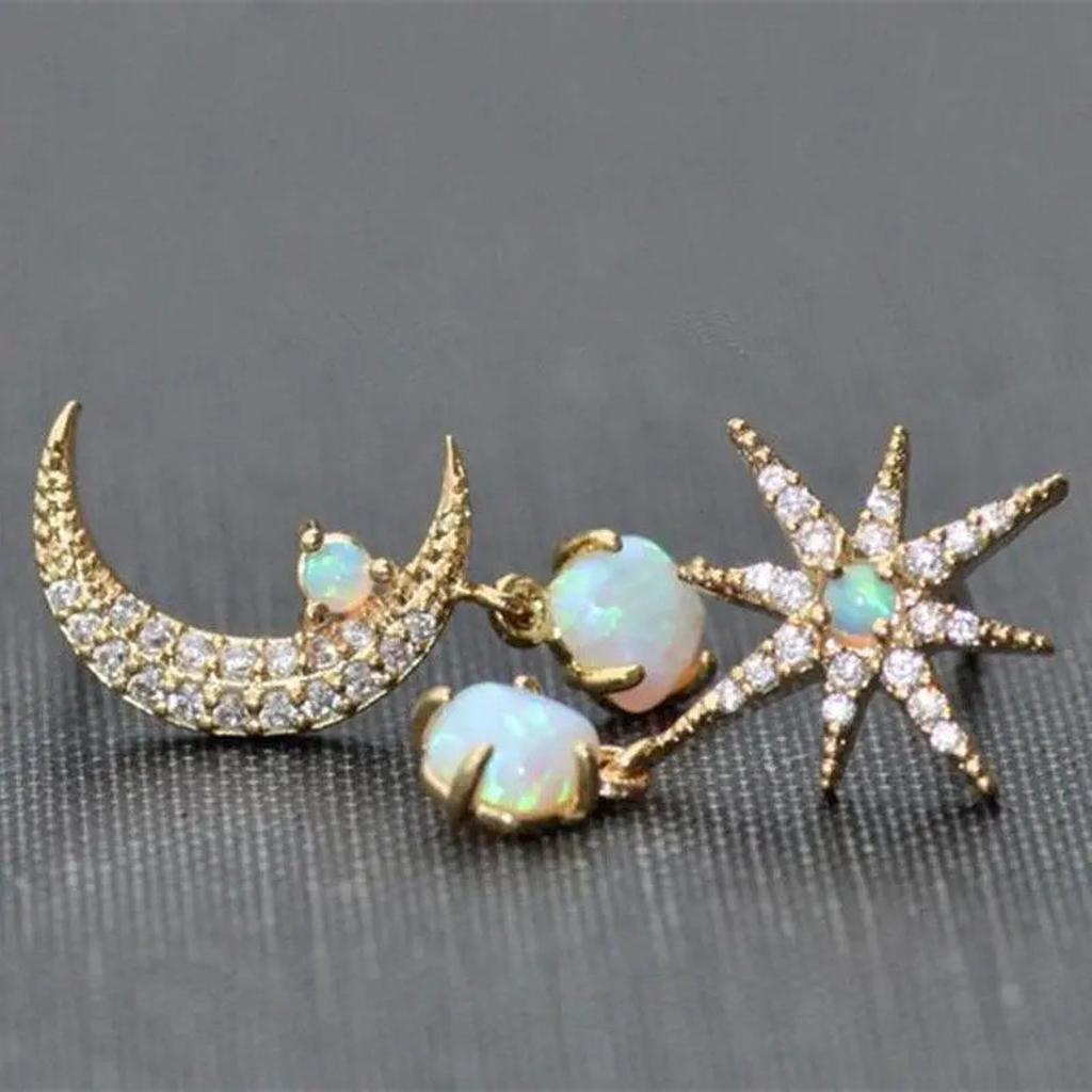 Earrings Moon and Star in Gold with Opal