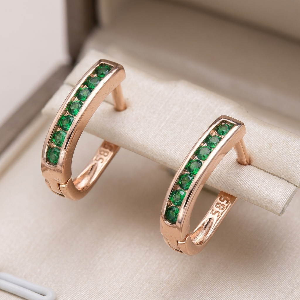 Earrings with Emerald and Zirconia in Gold
