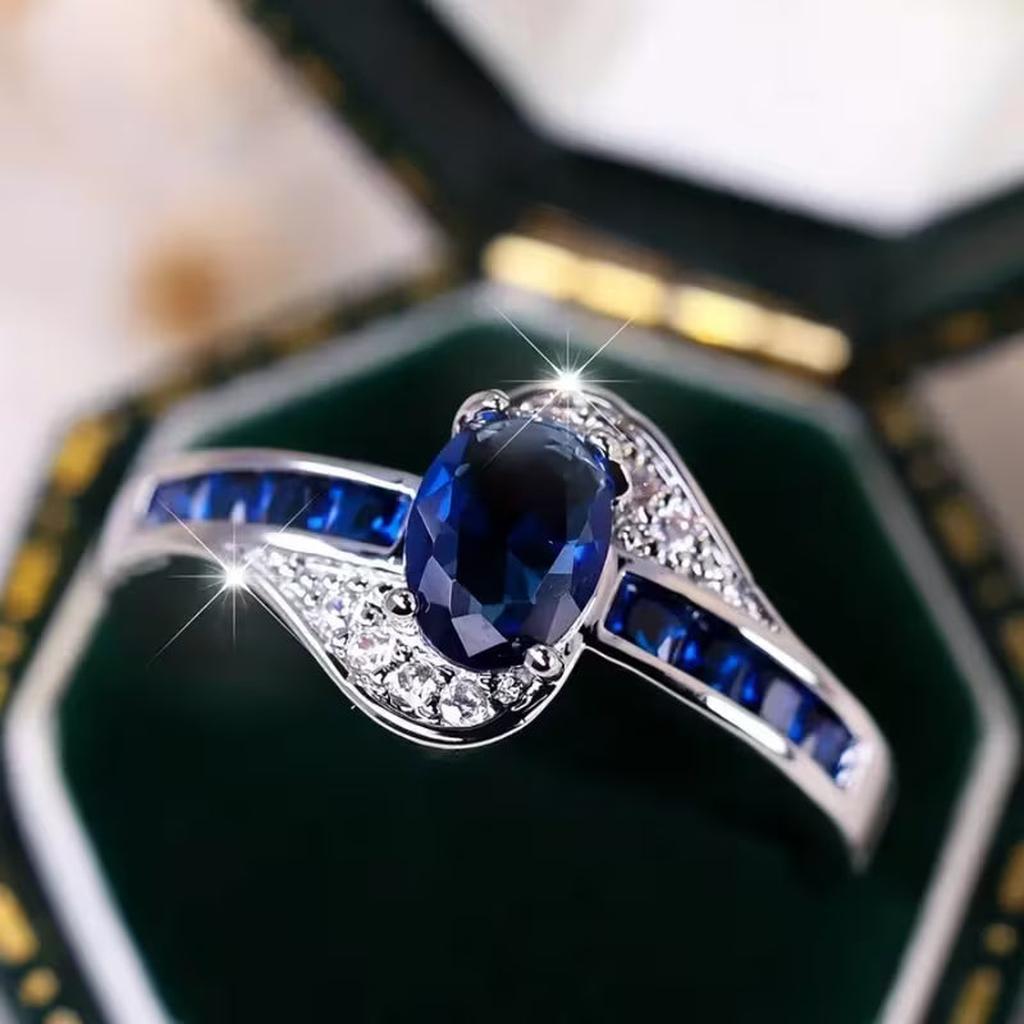 Ring “Sapphire River” | White Gold