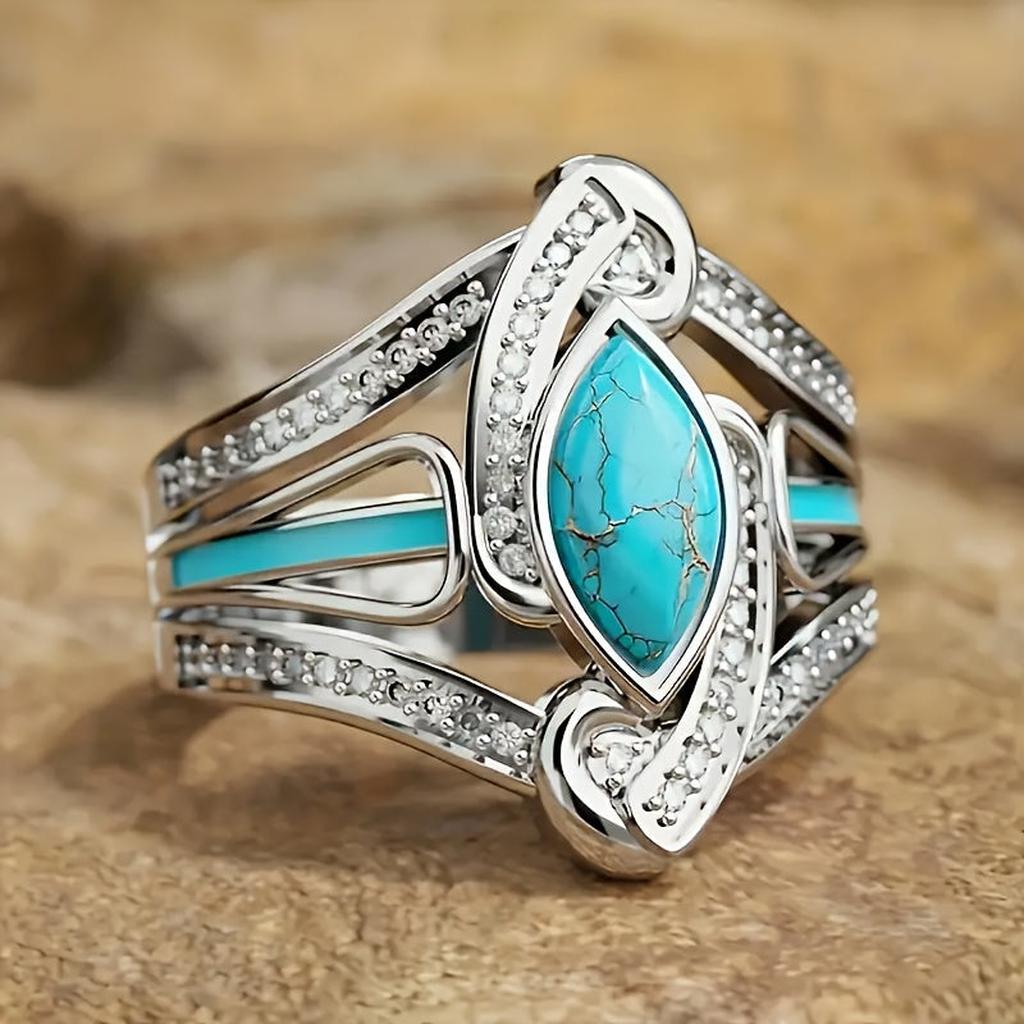 Ring with Turquoise in White Gold