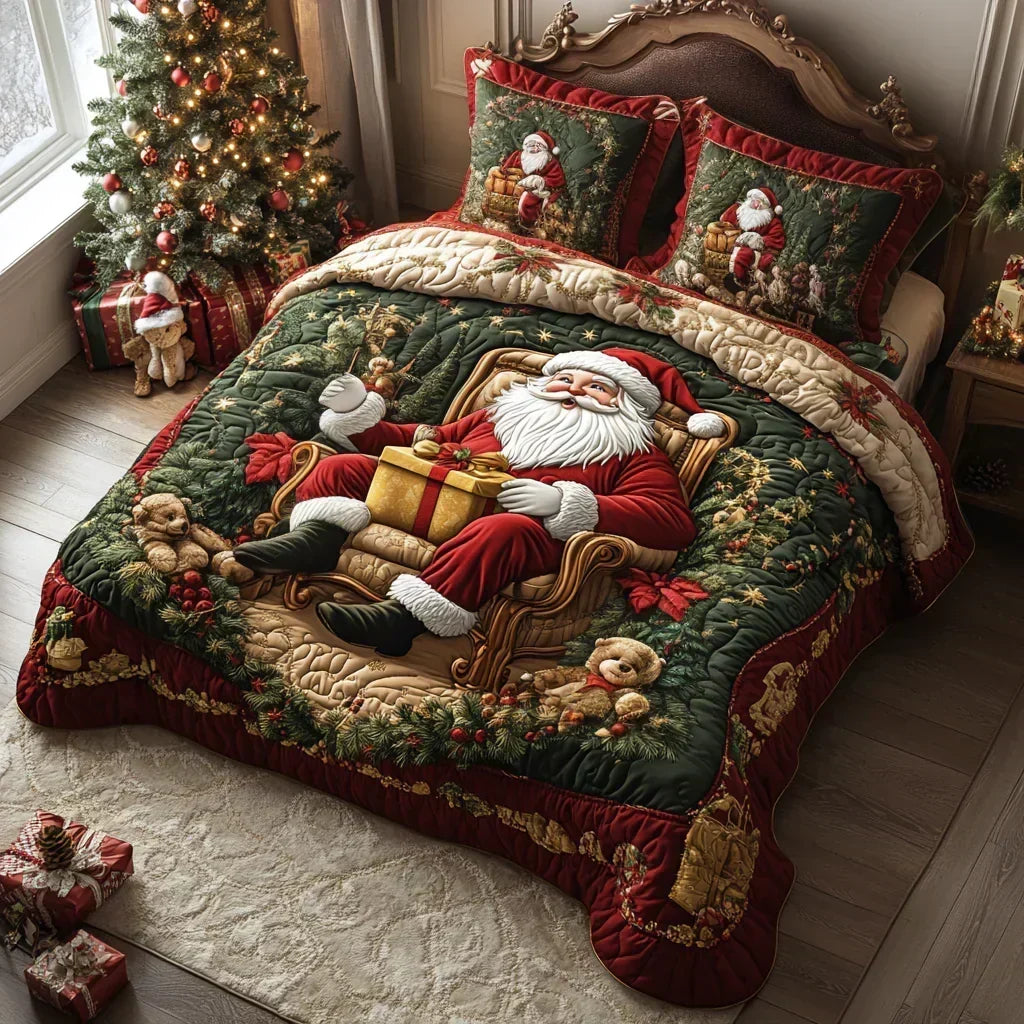 3-Piece Quilted Bedding Set – Santa's Magic