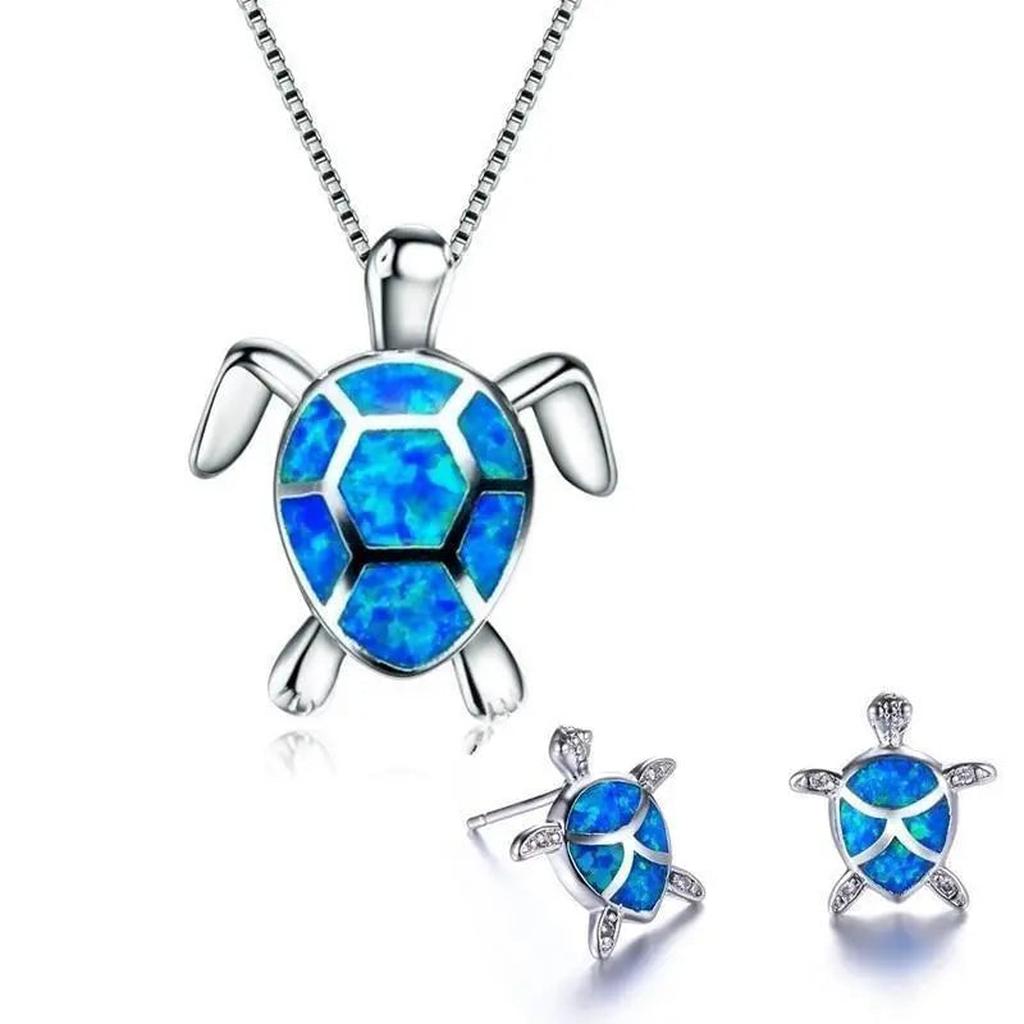 Set: Necklace and Earrings with Sea Turtle in Opal and White Gold
