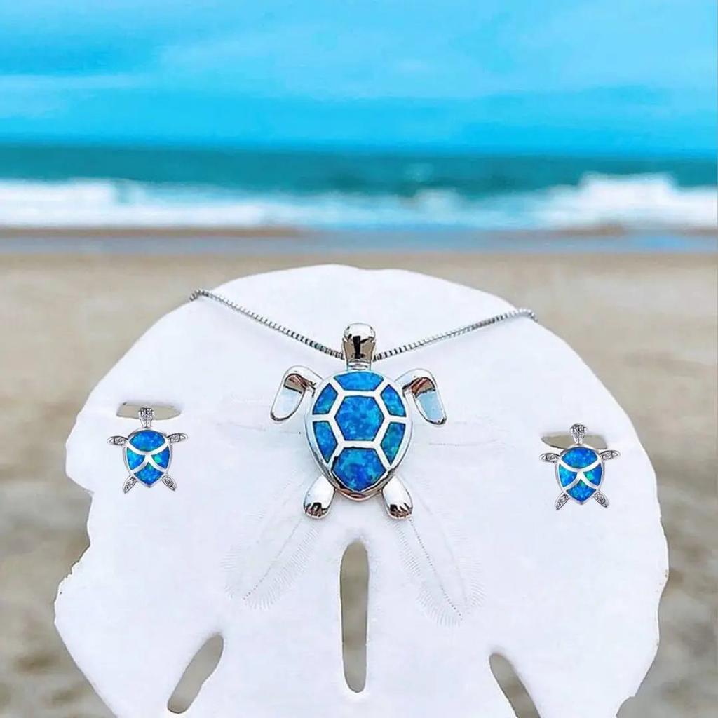Set: Necklace and Earrings with Sea Turtle in Opal and White Gold