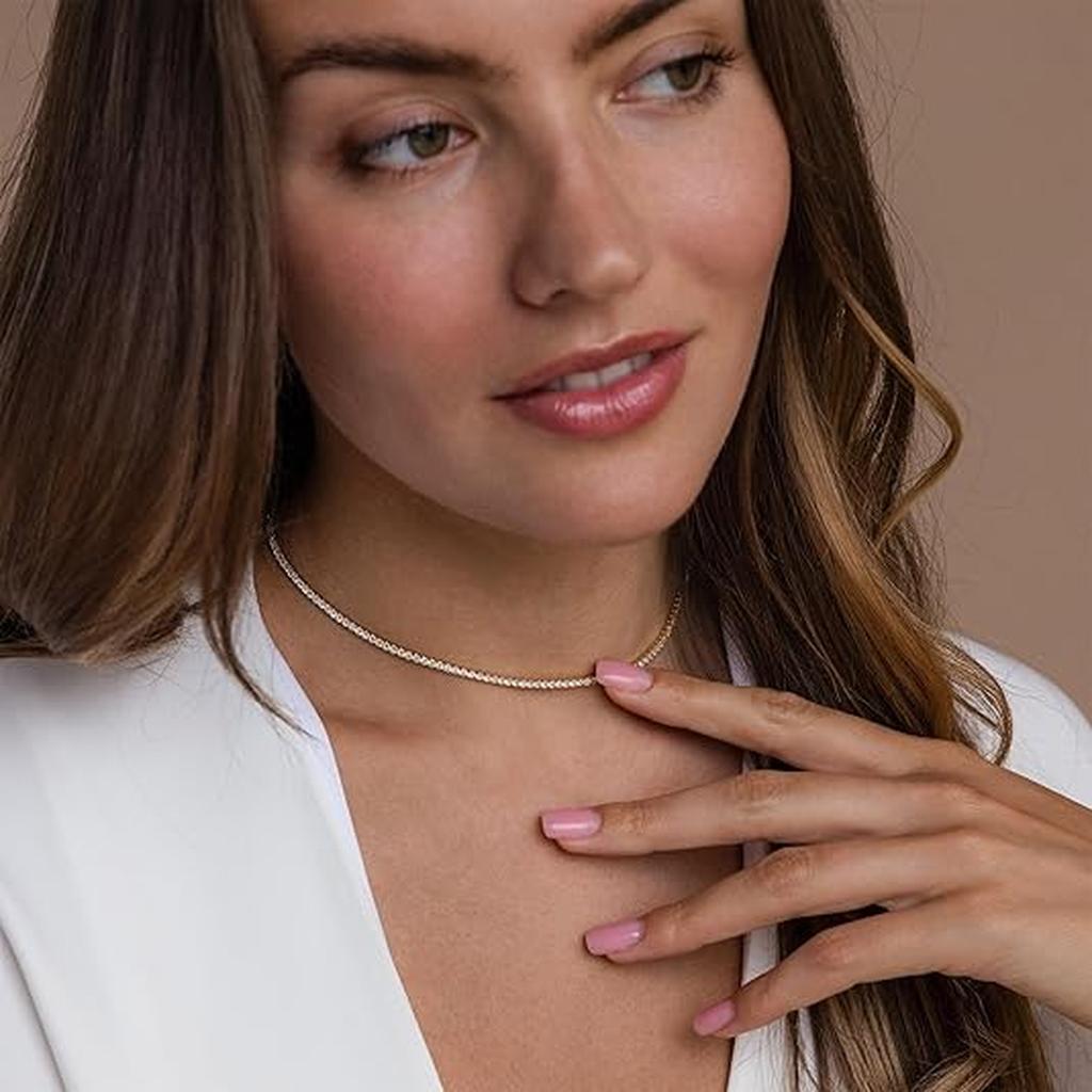 Tennis Necklace in Gold