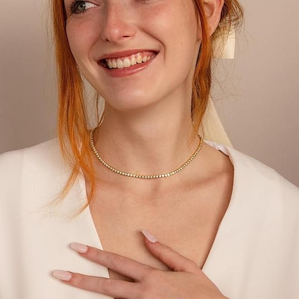 Tennis Necklace in Gold