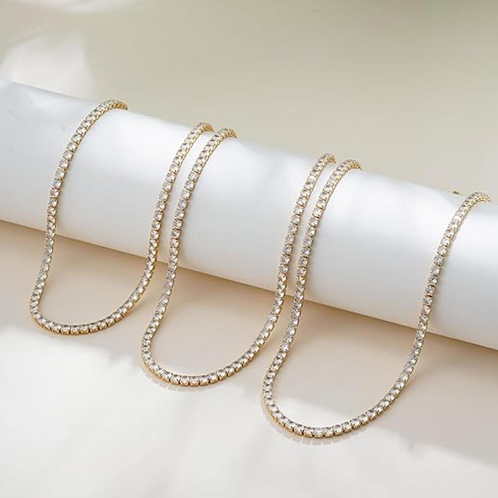 Tennis Necklace in Gold