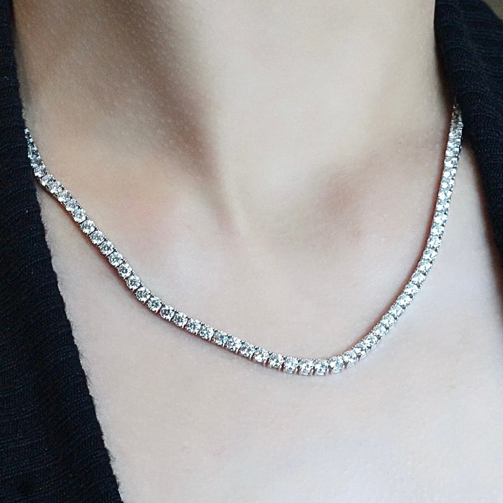 Tennis Necklace in Gold