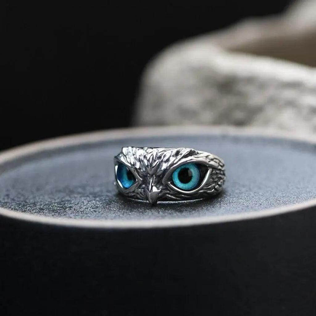 Adjustable Owl Ring with Opal in White Gold