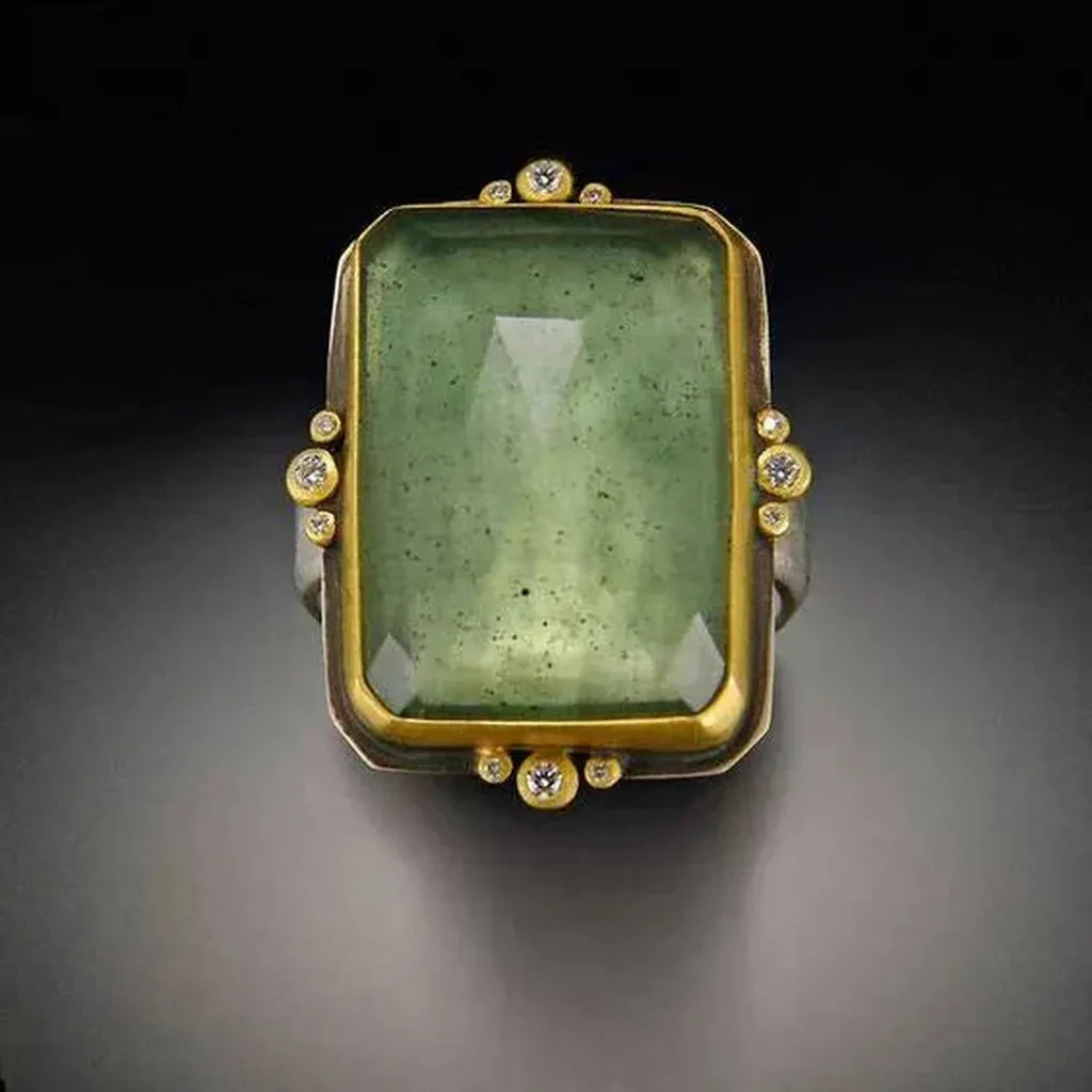 Vintage Ring with Green Glass and Gold