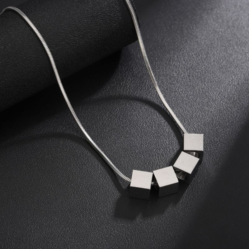 Zaylen Necklace with Cube Links