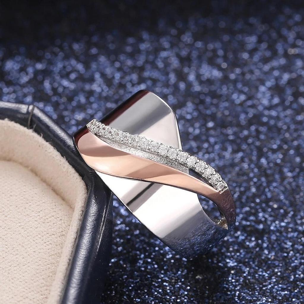 Two-Tone Ring in White Gold and Rose Gold