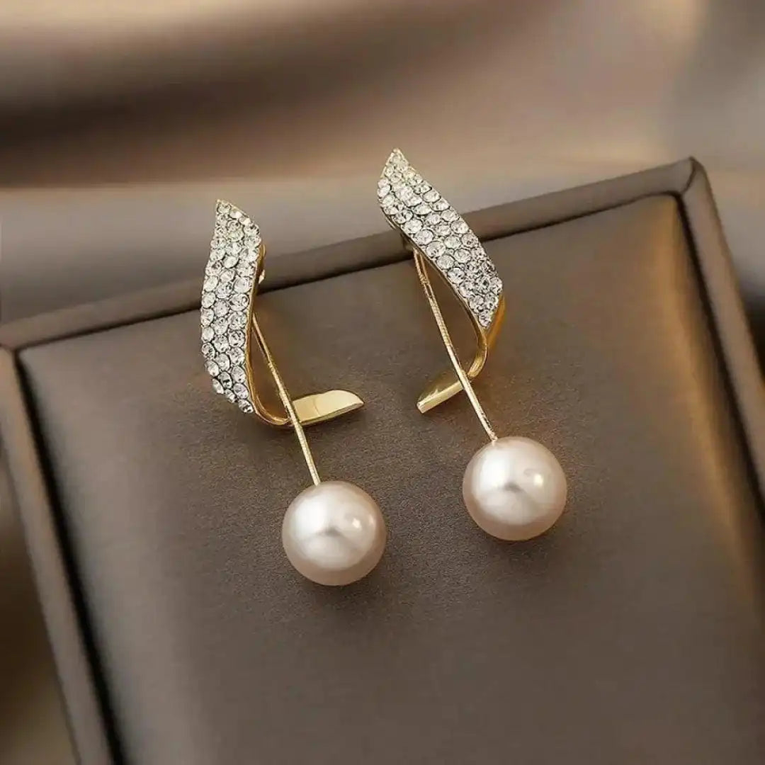 Earrings with Pearl and Zirconia Arch