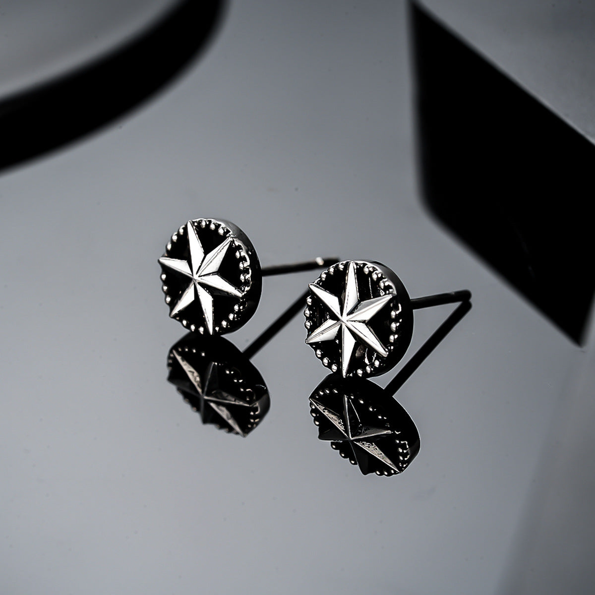 Ardyn North Star Stud Earrings | White Gold