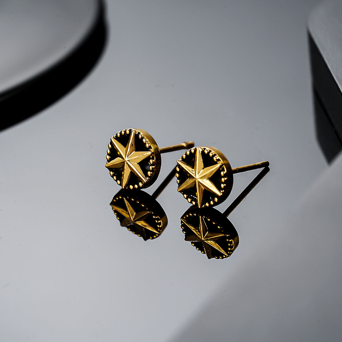 Ardyn North Star Stud Earrings | Gold