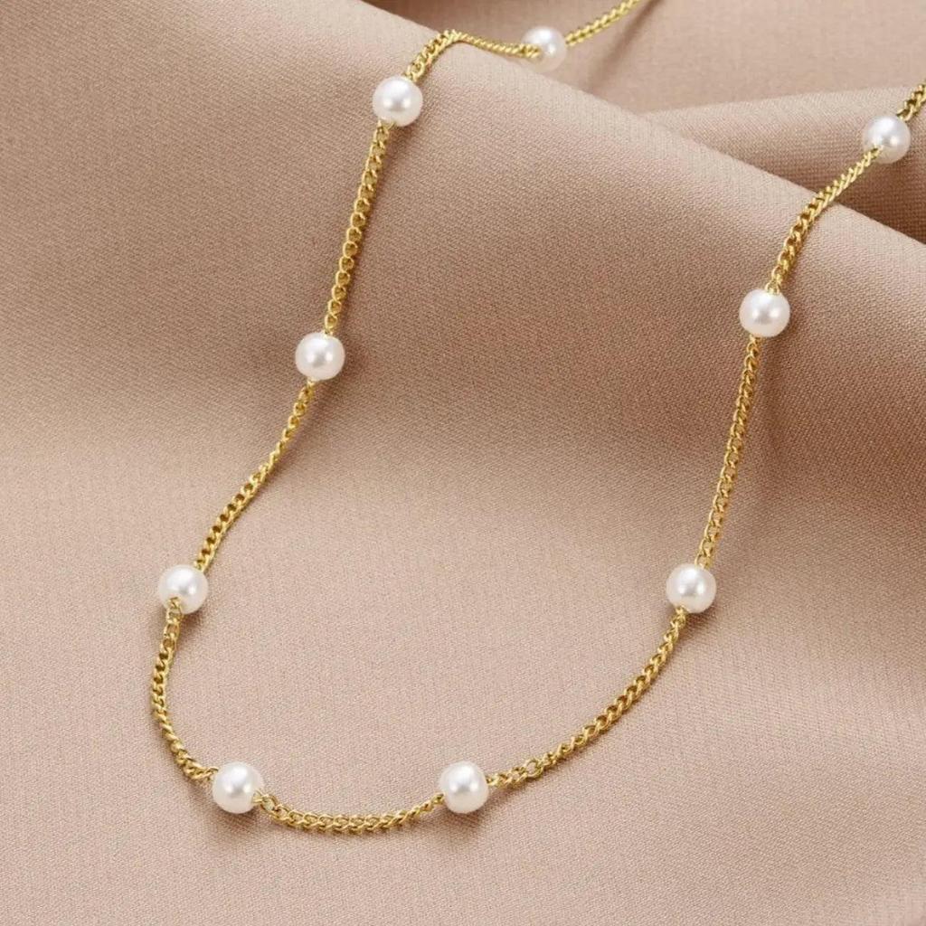 Gold Necklace with Pearl