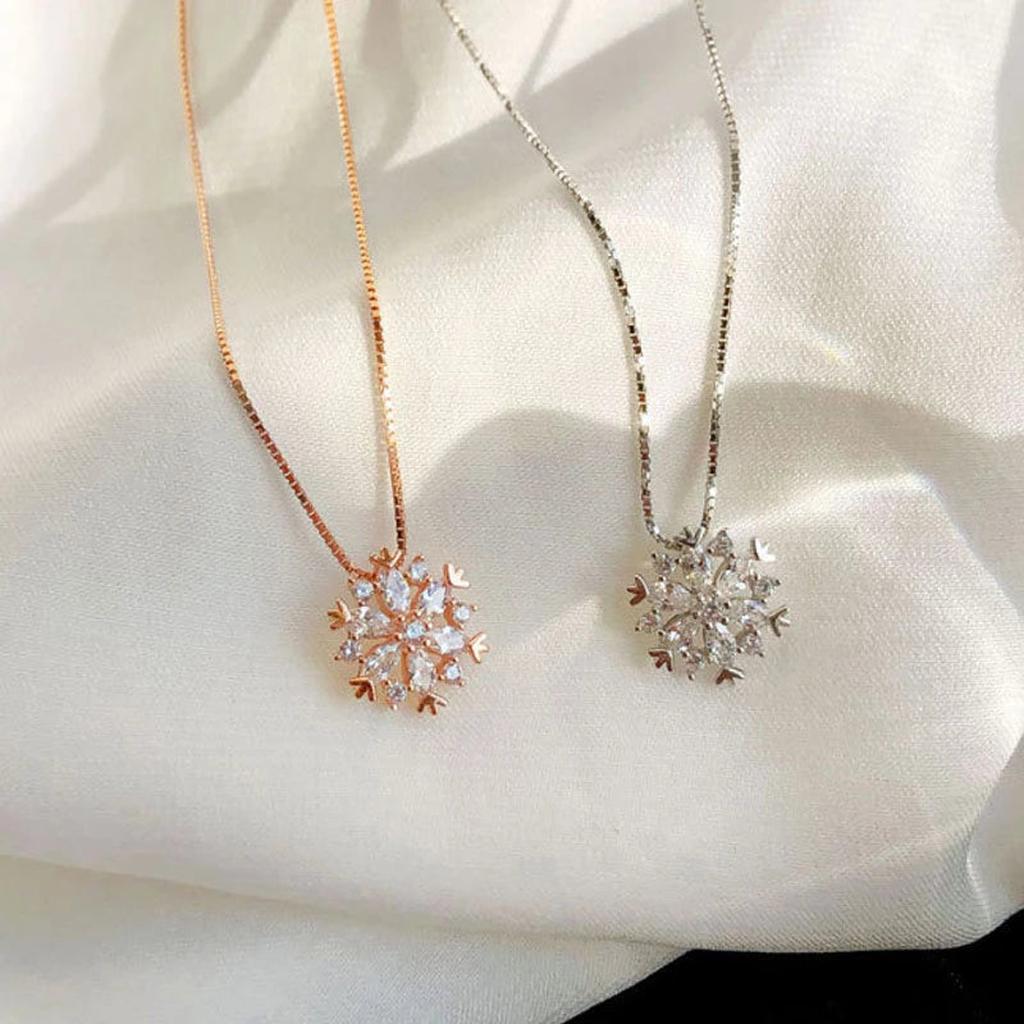 Crystal Necklace “Shiny Snow”