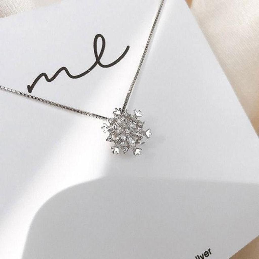 Crystal Necklace “Shiny Snow”