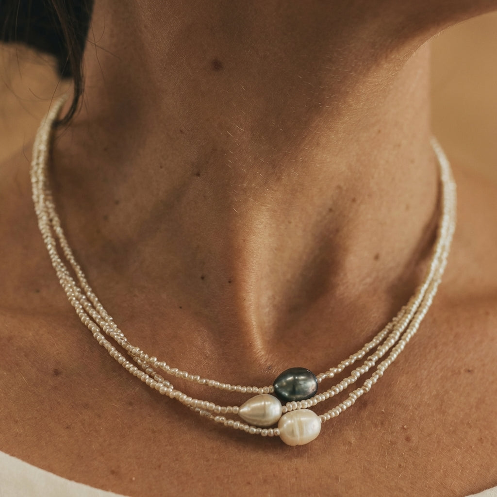 Necklace in Natural Pearls
