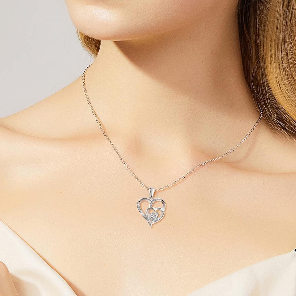 Necklace with Paw and Heart in White Gold
