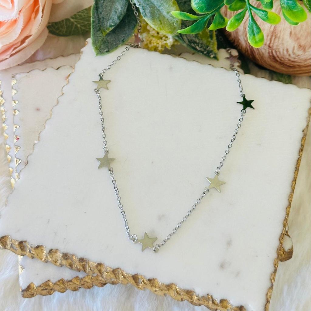 Necklace with Pendant “Thin Star”