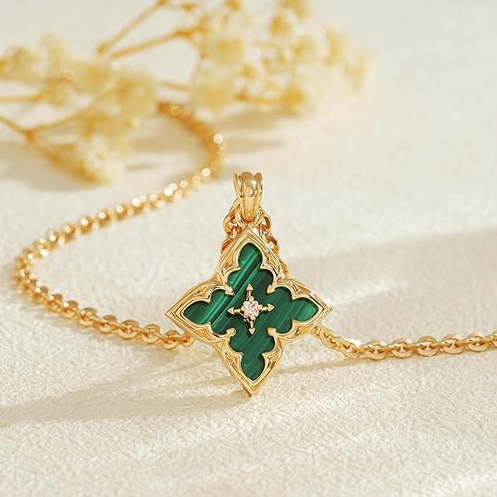 Necklace with Emerald Green Clover | Gold