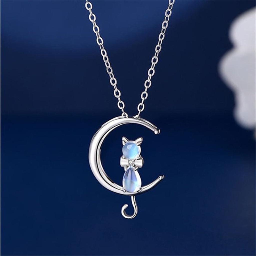 Necklace with Crescent Moon and Cat in Moonstone