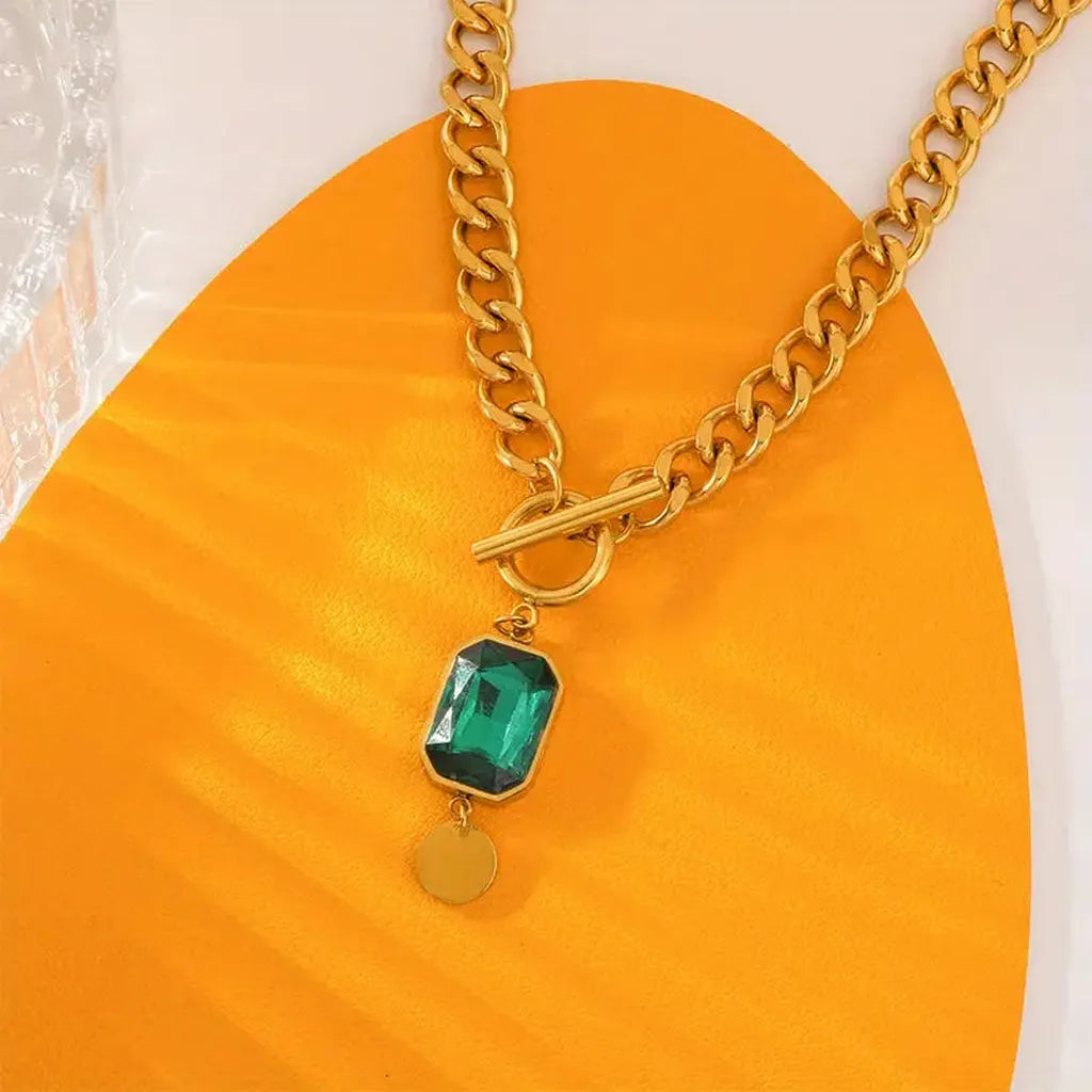 Necklace with Large Emerald Pendant | Gold